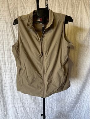 Craghoppers Utility Vest Sz XL with Insect Shield